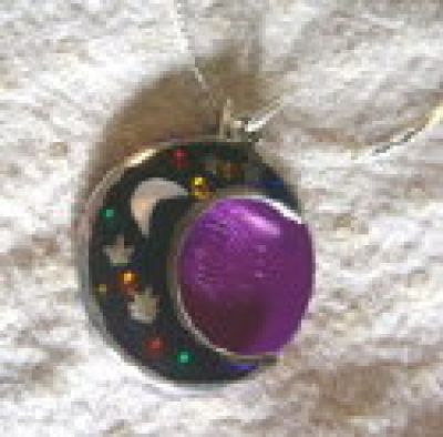 Anhänger mit Purple Disk USA