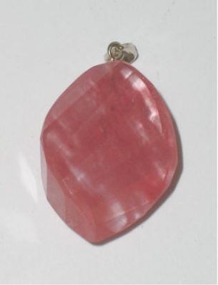 Vulkanglas-Anhaenger Raute rot